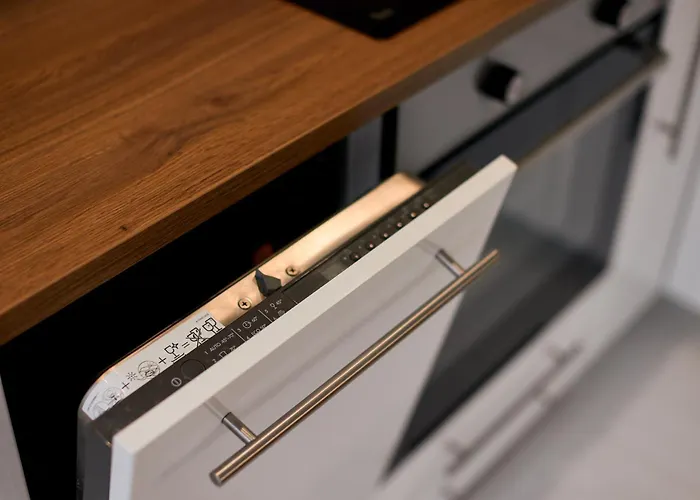 Neon By Bookinghost Appartement *